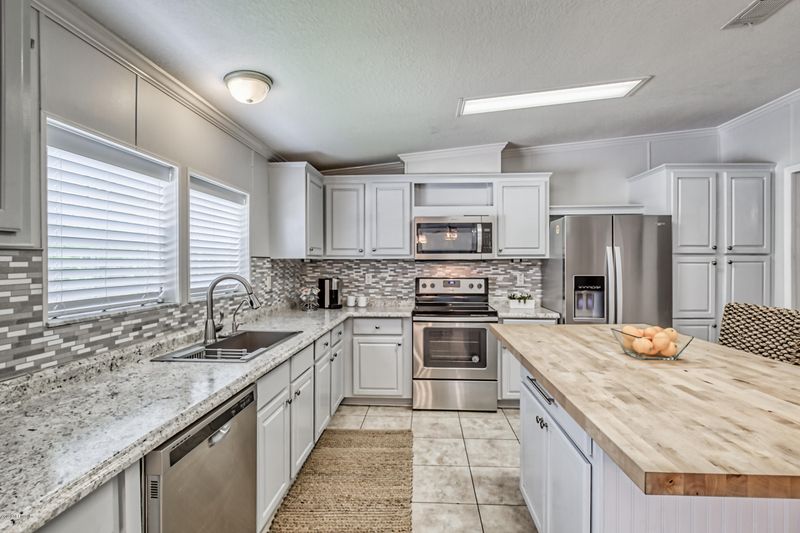 6617 Brown Rd, St Augustine, FL 32095