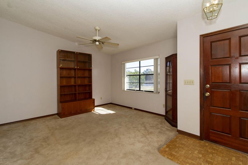 662 Gilda Dr, St Augustine, FL 32086