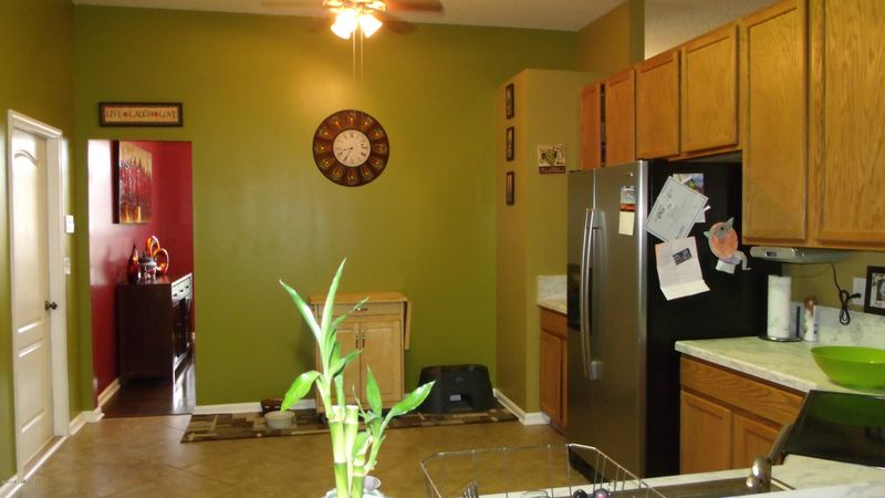 6629 Southern Oaks Dr E, Jacksonville, FL 32244