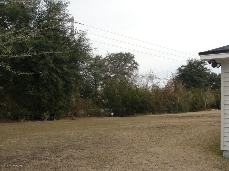 6630 Crystal River Rd E, Jacksonville, FL 32219