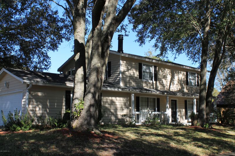 6631 Arrowroot Dr, Jacksonville, FL 32244