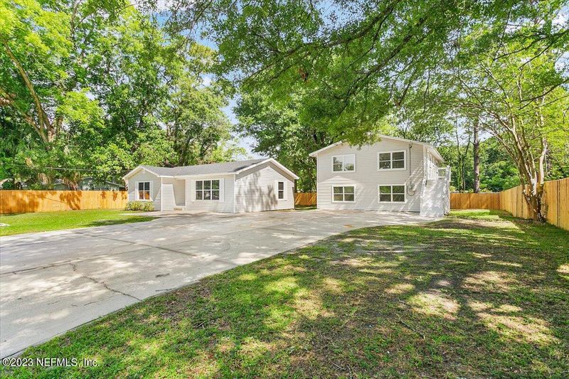 6633 Iralou Rd, Jacksonville, FL 32254