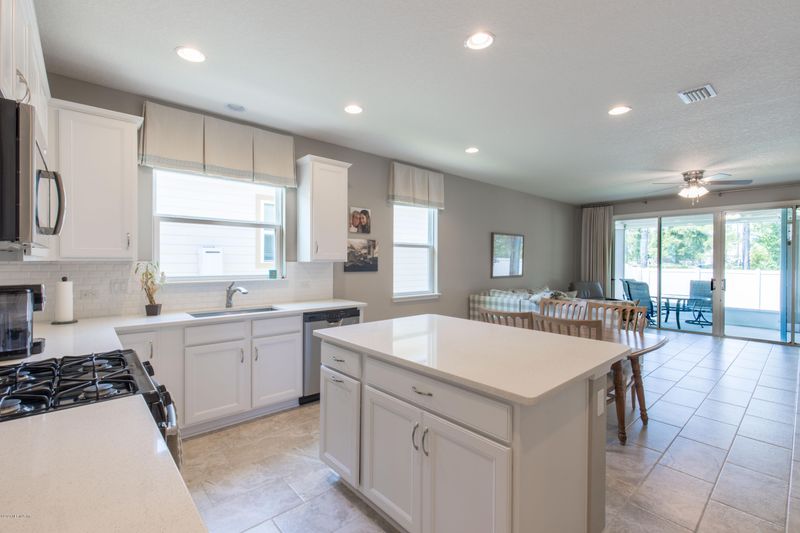 6642 Azalea Park Rd, Jacksonville, FL 32259