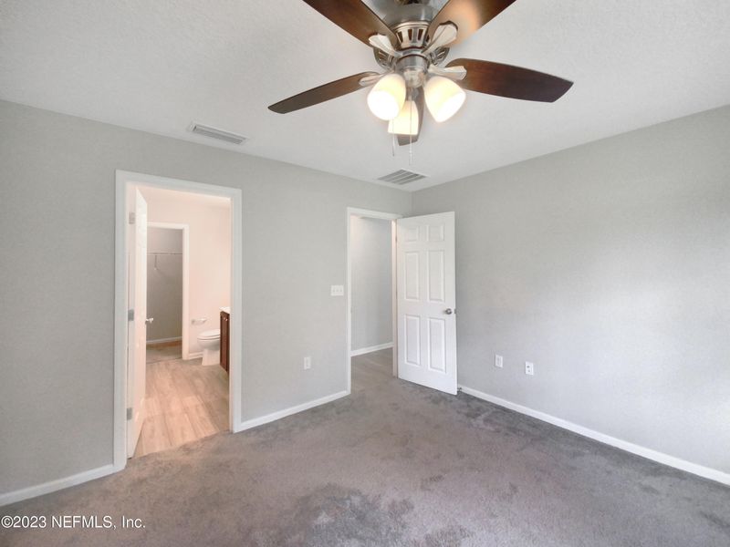 6649 Sandler Lakes Dr, Jacksonville, FL 32222