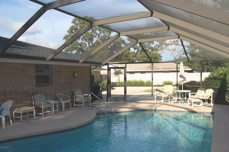 6650 Lenczyk Dr, Jacksonville, FL 32277
