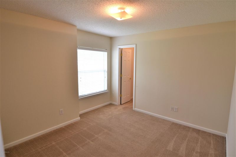 6655 Crystal River Rd, Jacksonville, FL 32219