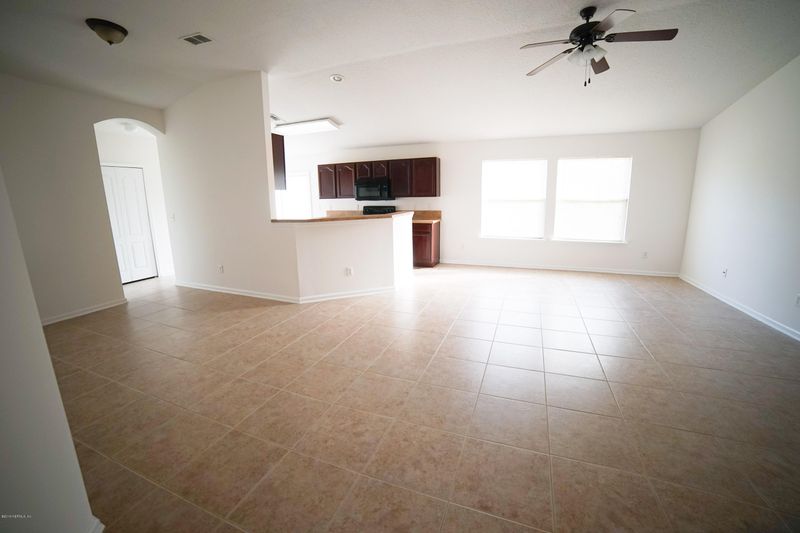 6655 River Falls Dr S, Jacksonville, FL 32219