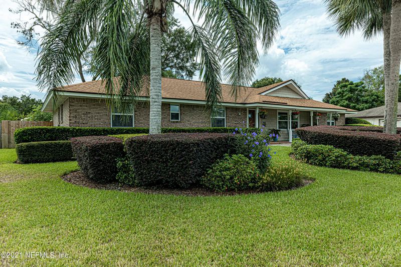 6656 Diane Rd, Jacksonville, FL 32277