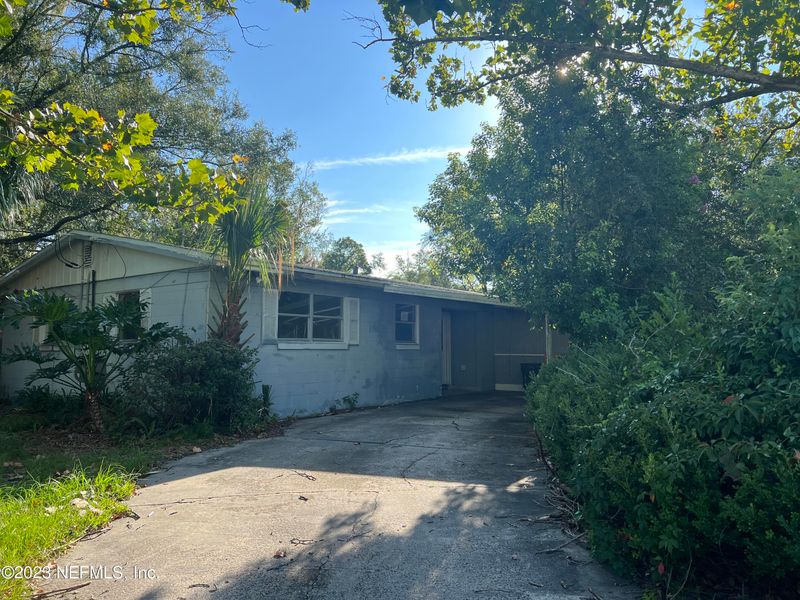 6659 Burpee Dr, Jacksonville, FL 32210