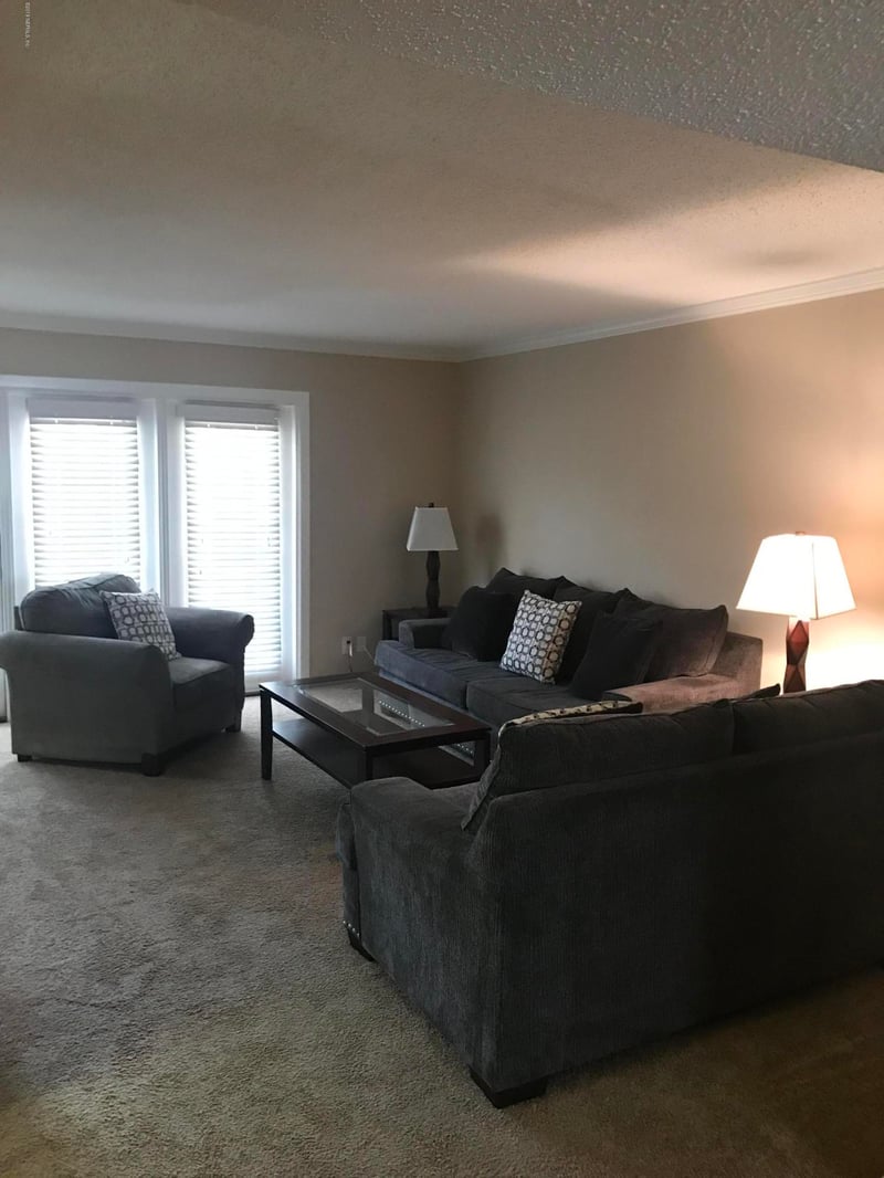 6663 La Mirada Dr W #4, Jacksonville, FL 32217