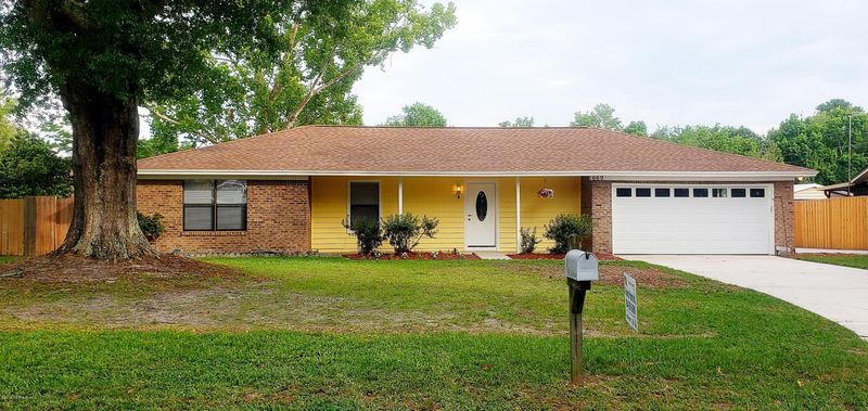 669 Roger Sherman St, Orange Park, FL 32073