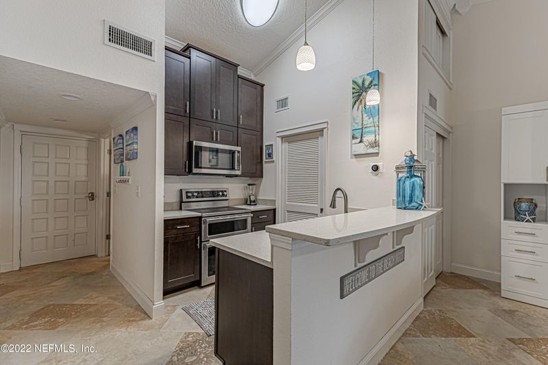 669 Summer Pl, Ponte Vedra Beach, FL 32082