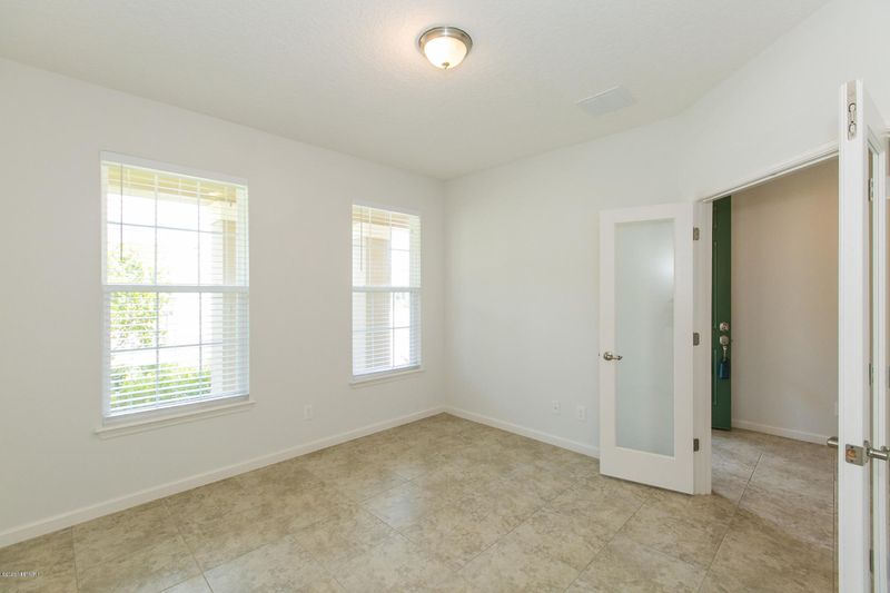 67 Old Carriage Ct, Jacksonville, FL 32081