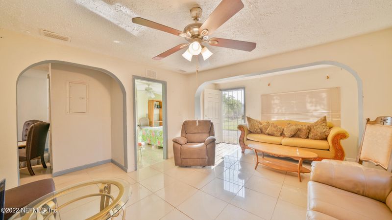 670 Franklin St, Jacksonville, FL 32202