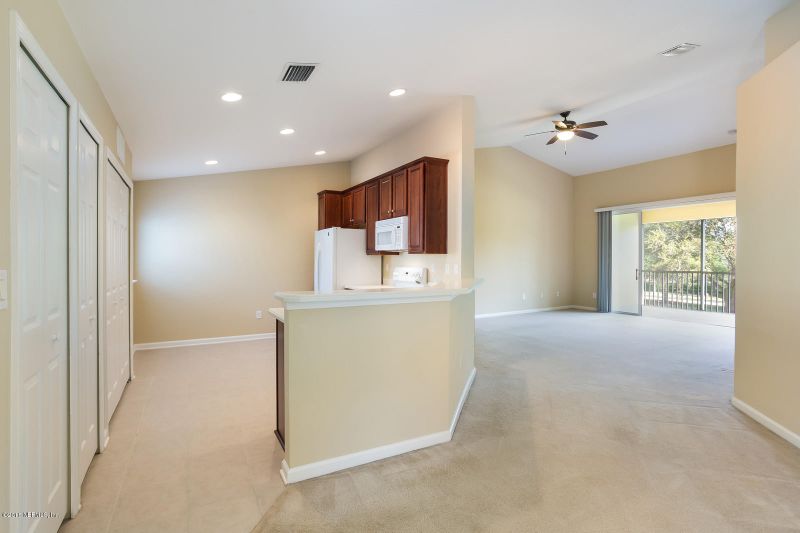6703 White Blossom Cir, Jacksonville, FL 32258