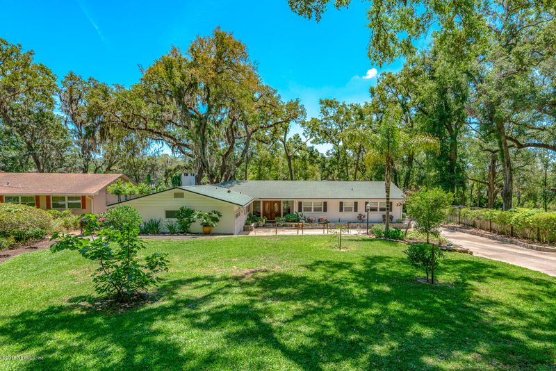 6714 Strawberry Ln, Jacksonville, FL 32211