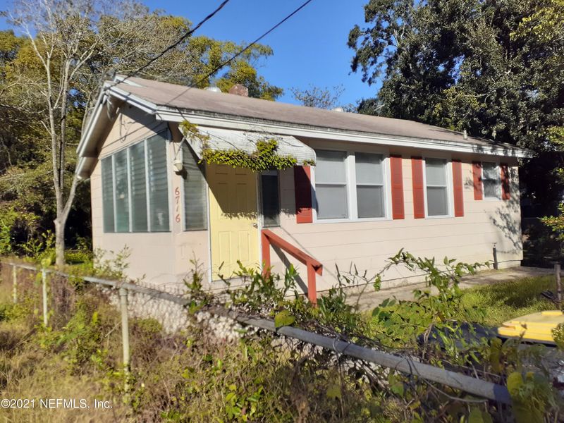 6716 Perry St, Jacksonville, FL 32208