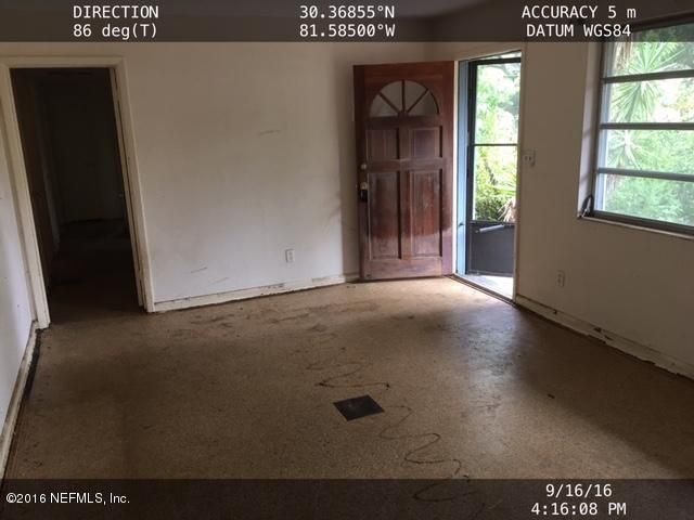 6721 Hoover Ln, Jacksonville, FL 32277