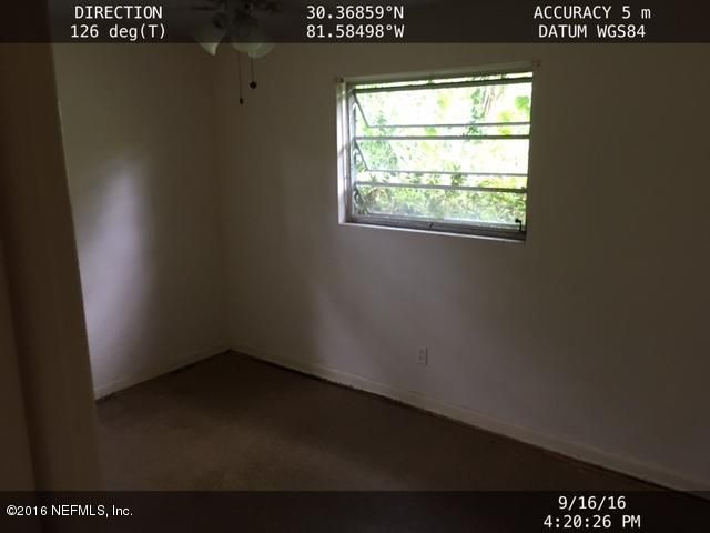 6721 Hoover Ln, Jacksonville, FL 32277