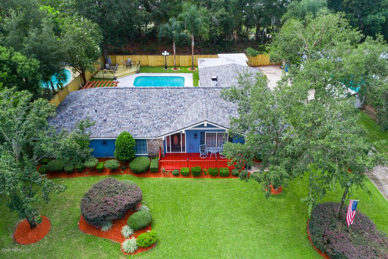 6722 Lenczyk Dr, Jacksonville, FL 32277