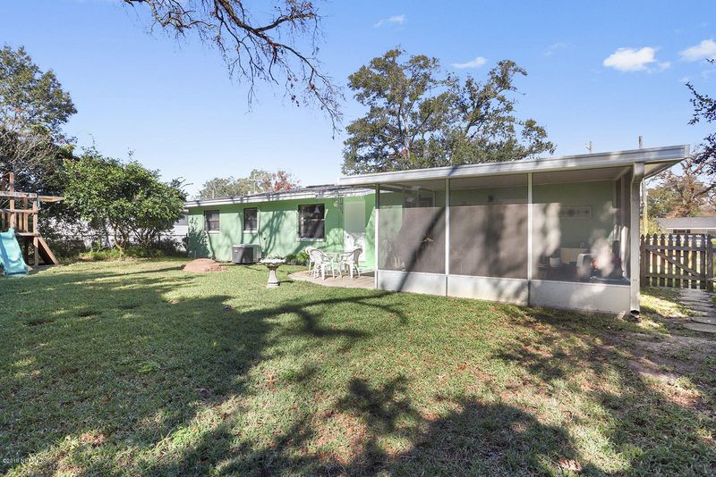 6724 Heidi Rd, Jacksonville, FL 32277