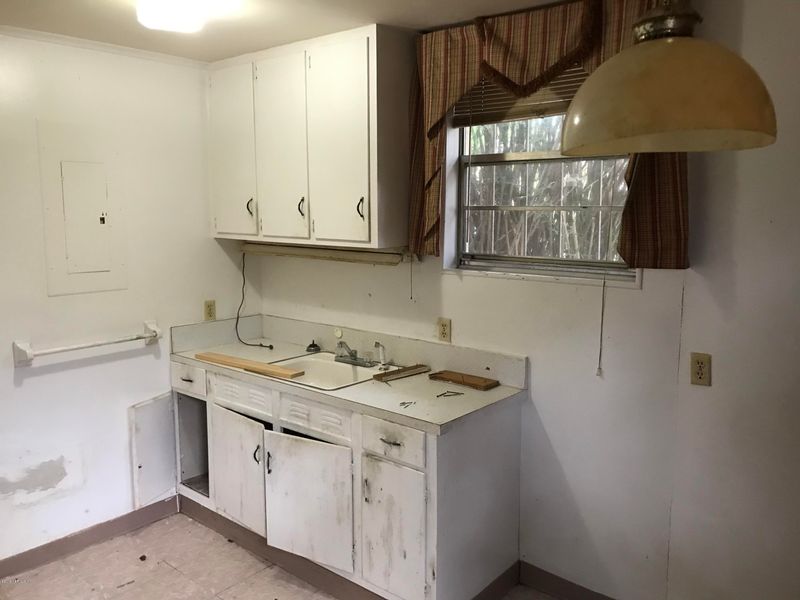 6729 Crane Ave, Jacksonville, FL 32216