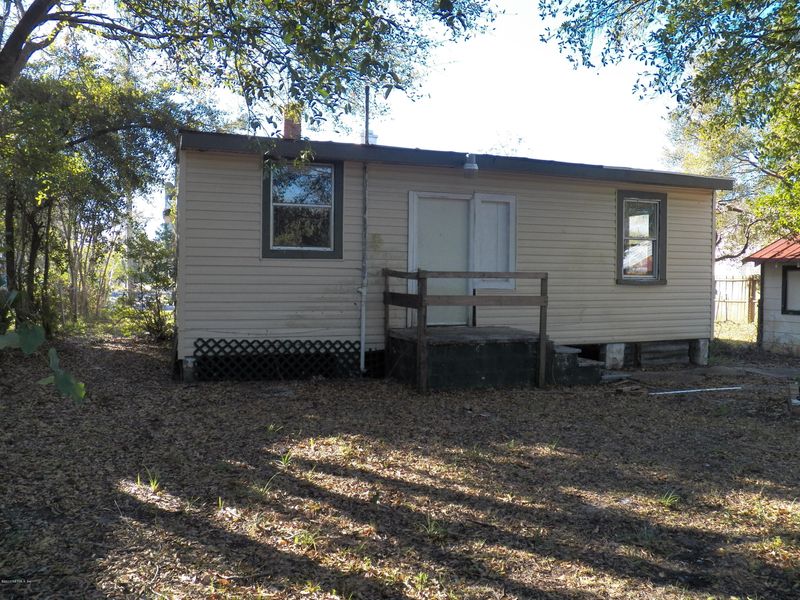 673 Chestnut Dr, Jacksonville, FL 32208