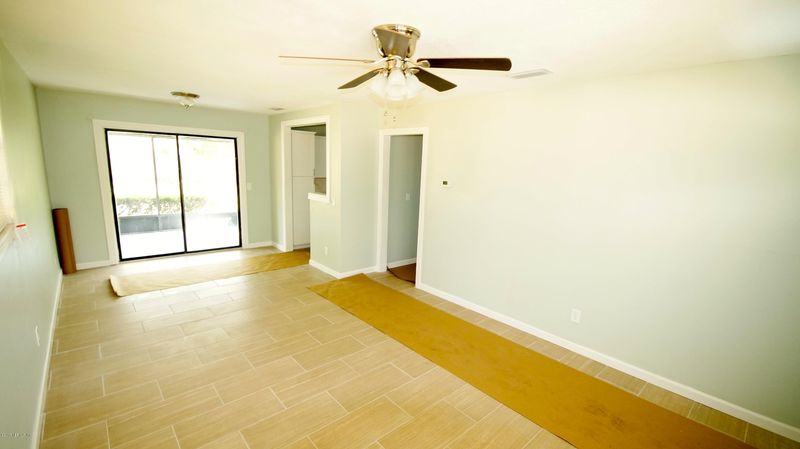 6737 Cotton Tail Ln, Jacksonville, FL 32210
