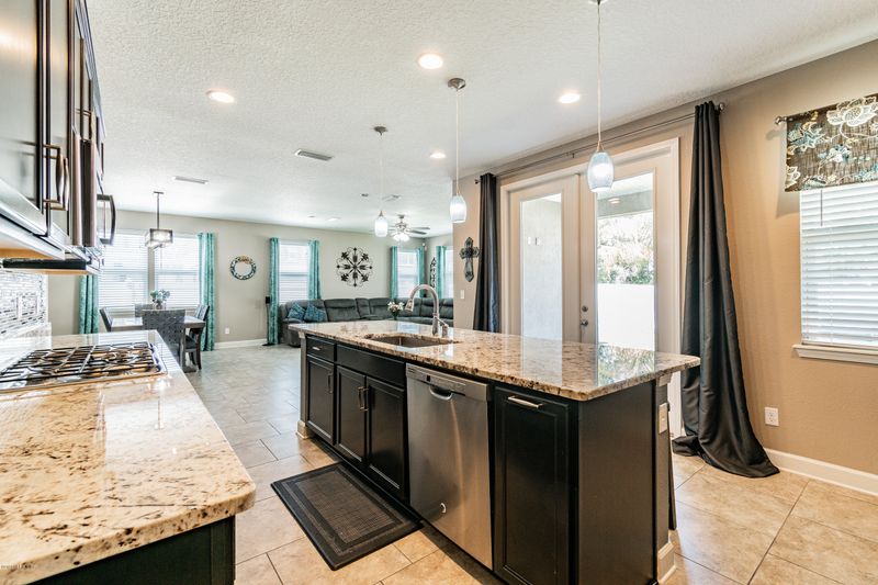 6737 Discovery Crossing Rd, Jacksonville, FL 32259