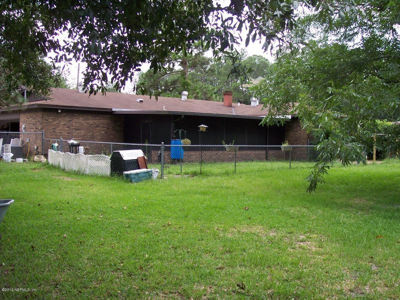 675 2nd St W, Baldwin, FL 32234