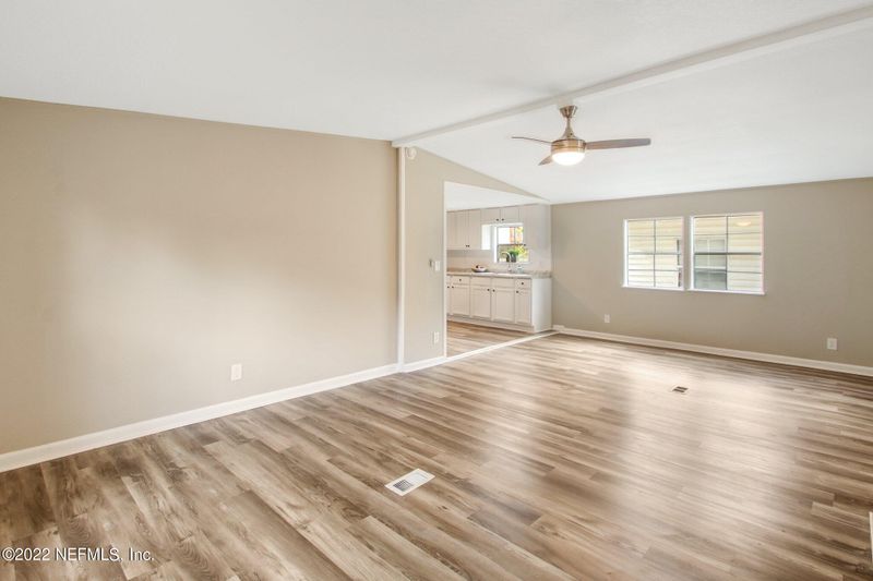 676 Chestnut St, Jacksonville, FL 32205