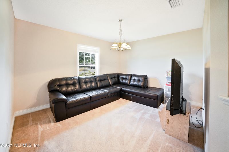 6765 Chester Park Cir, Jacksonville, FL 32222