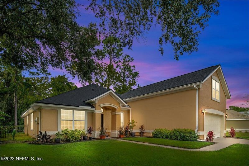 677 Grand Parke Dr, St Johns, FL 32259