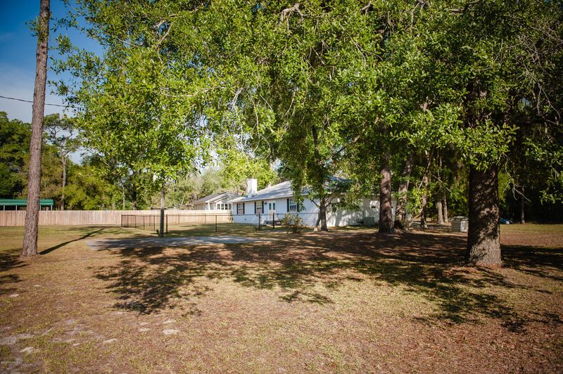 678 SE 72nd St, Starke, FL 32091