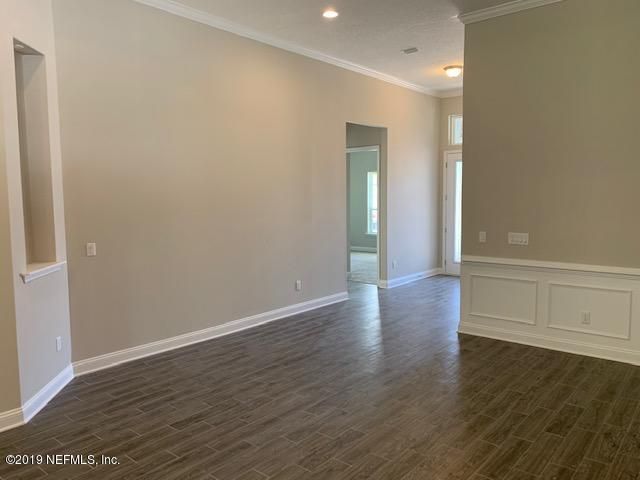 68 Huguenot Ln, St Johns, FL 32259