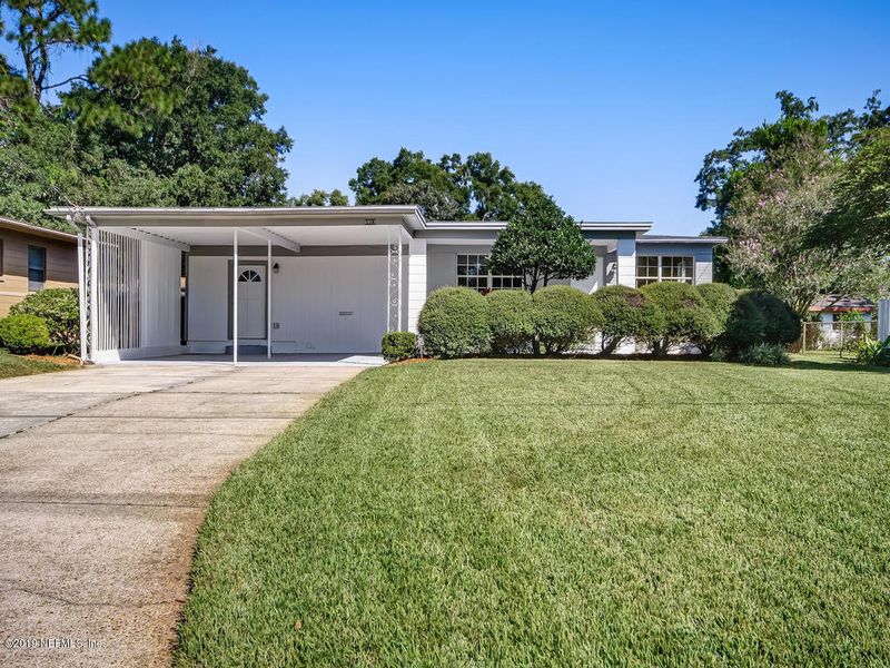6803 May Apple Rd, Jacksonville, FL 32211