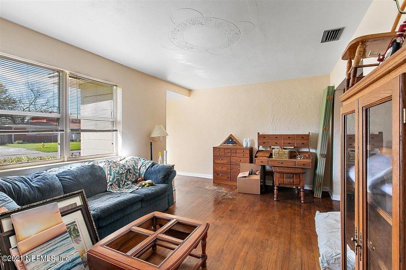6803 Renee Ter, Jacksonville, FL 32216