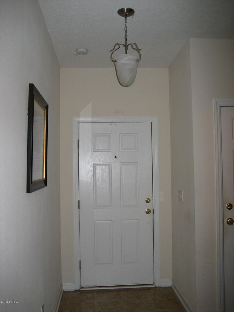 6806 Misty View Dr, Jacksonville, FL 32210