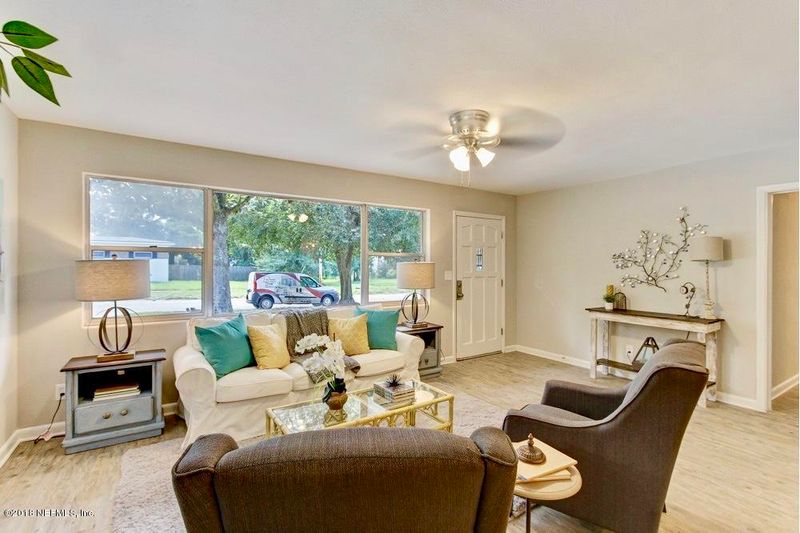 6815 Heidi Rd, Jacksonville, FL 32277