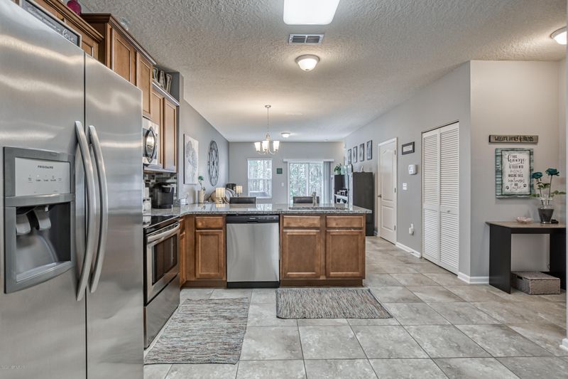 682 Servia Dr, St Johns, FL 32259