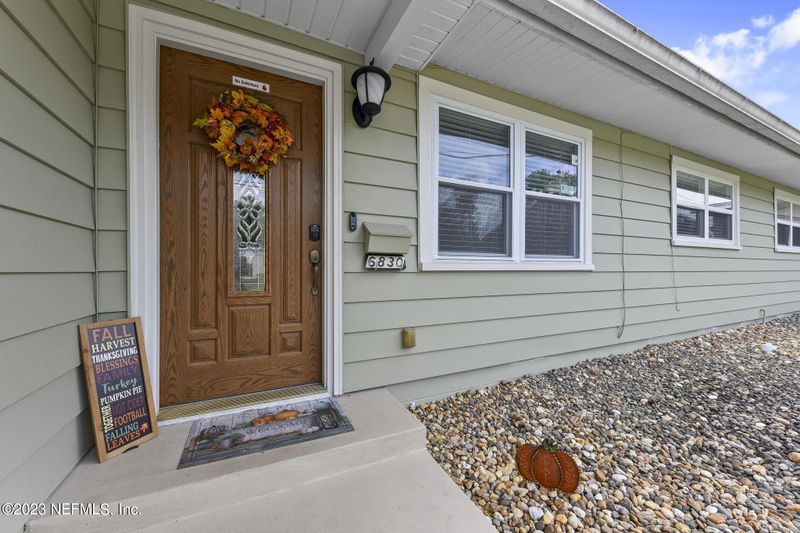 6830 Mother Goose Rd, Jacksonville, FL 32210