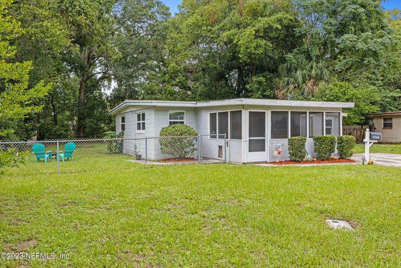 6831 N Morgana Rd, Jacksonville, FL 32211