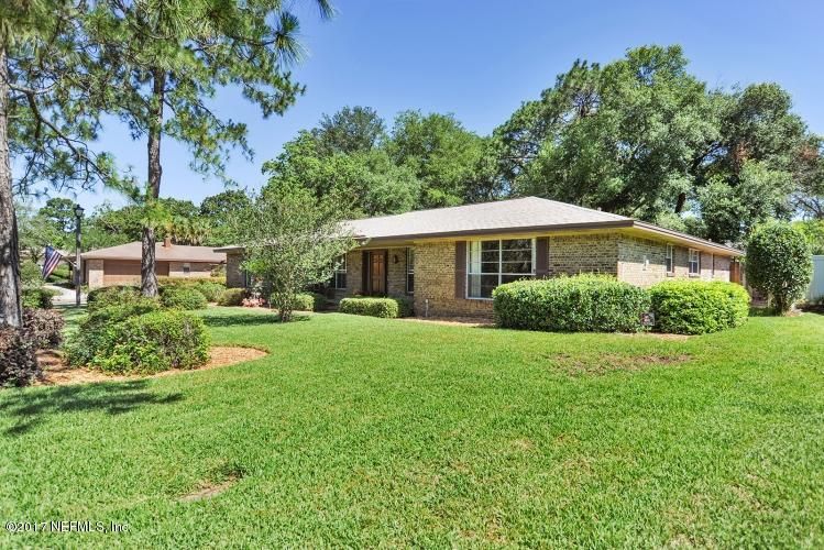 6837 Lenczyk Dr, Jacksonville, FL 32277