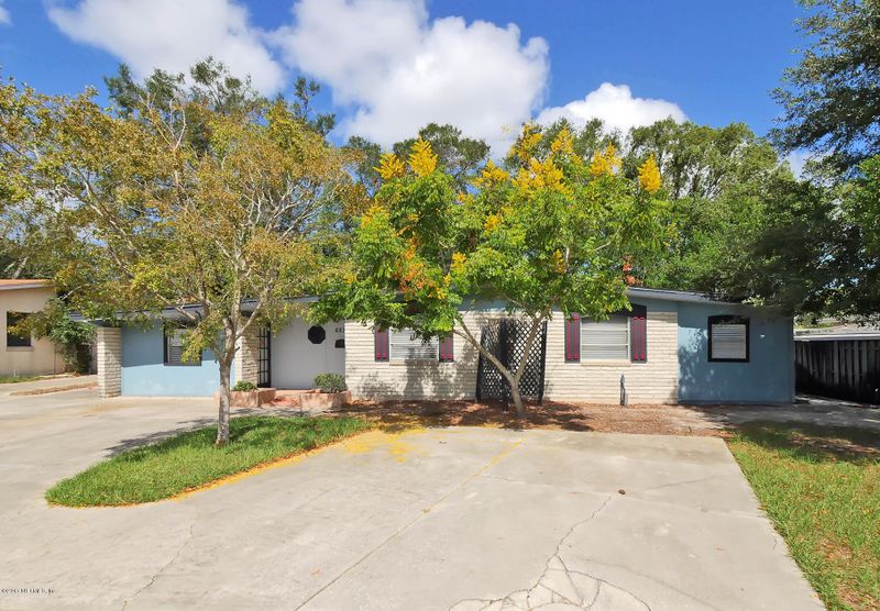 6837 Merrill Rd, Jacksonville, FL 32277