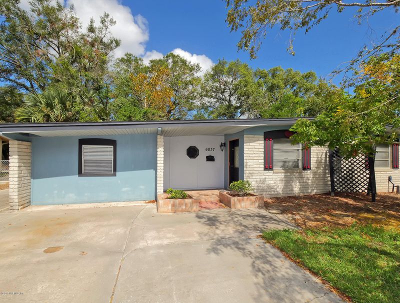 6837 Merrill Rd, Jacksonville, FL 32277