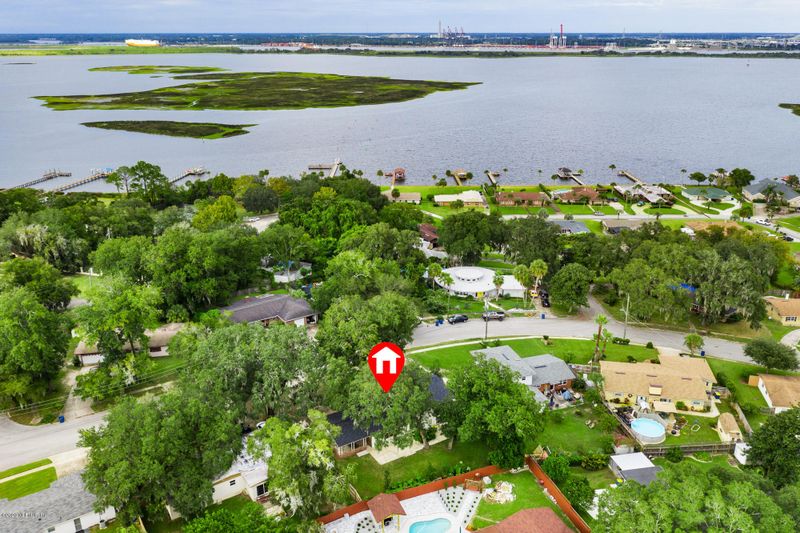 6844 Howalt Dr, Jacksonville, FL 32277