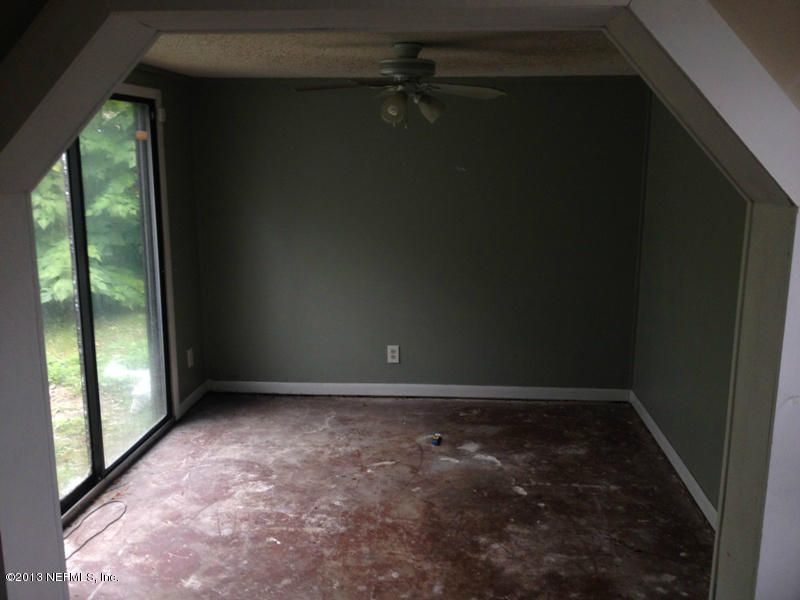 6849 Sonora Dr N, Jacksonville, FL 32244