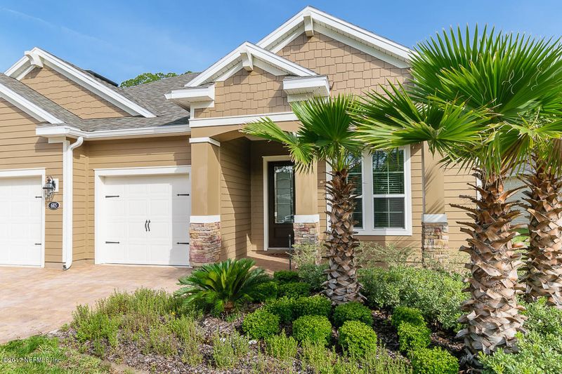 685 Aspen Leaf Dr, Jacksonville, FL 32081