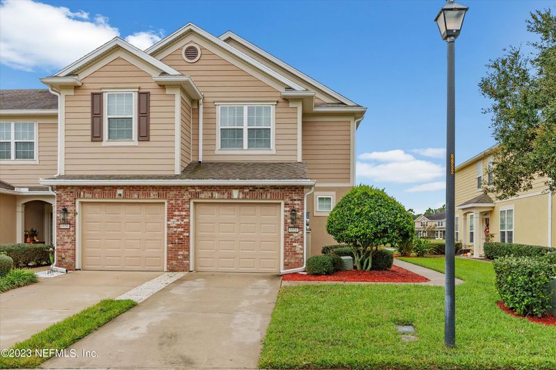 6854 Roundleaf Dr, Jacksonville, FL 32258