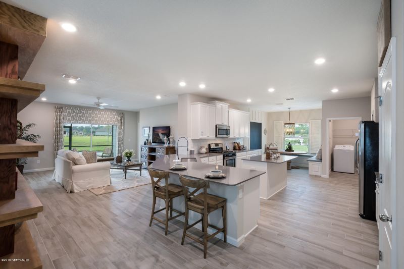 6858 Crosby Falls Dr, Jacksonville, FL 32222